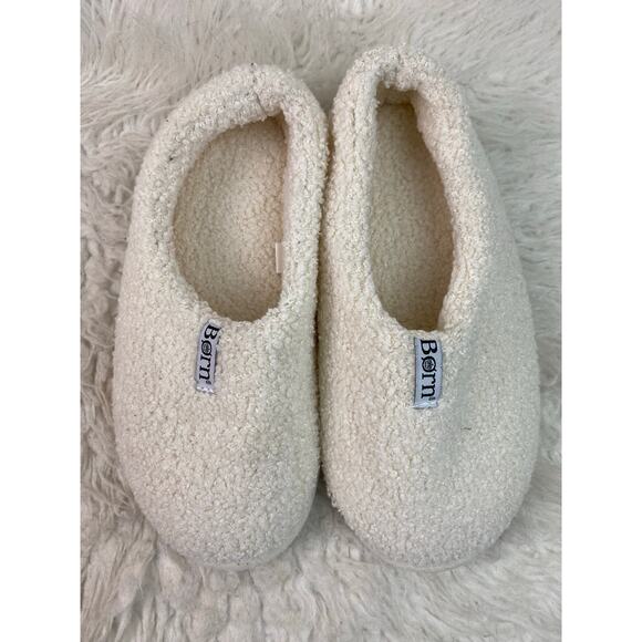 Born Women's S (5-6) Cream Fuzzy Indoor-Outdoor Rubber Sole Slippers - Picture 2 of 6